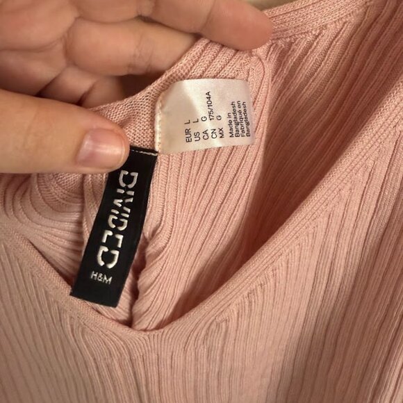 H&M Divided Ribbed Knit Tank Top – Size L, Light Pink (Like New) - Picture 3 of 4